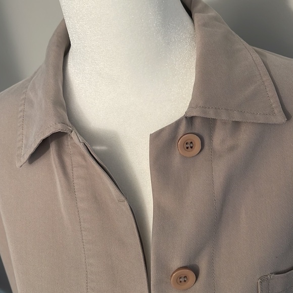 In Focus rayon blend button up, jacket, beige size medium (23-121) - Picture 8 of 11